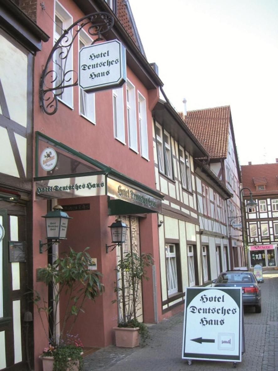 Hotel Deutsches Haus นอร์ทไฮม์ ภายนอก รูปภาพ