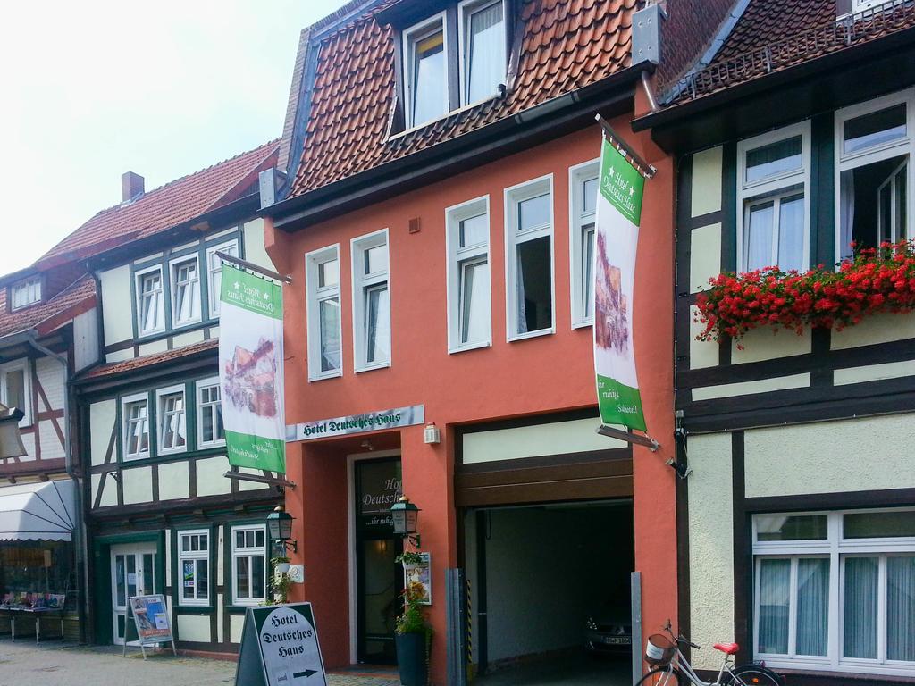 Hotel Deutsches Haus นอร์ทไฮม์ ภายนอก รูปภาพ