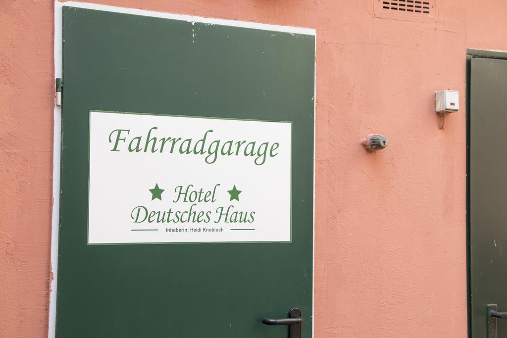 Hotel Deutsches Haus นอร์ทไฮม์ ภายนอก รูปภาพ