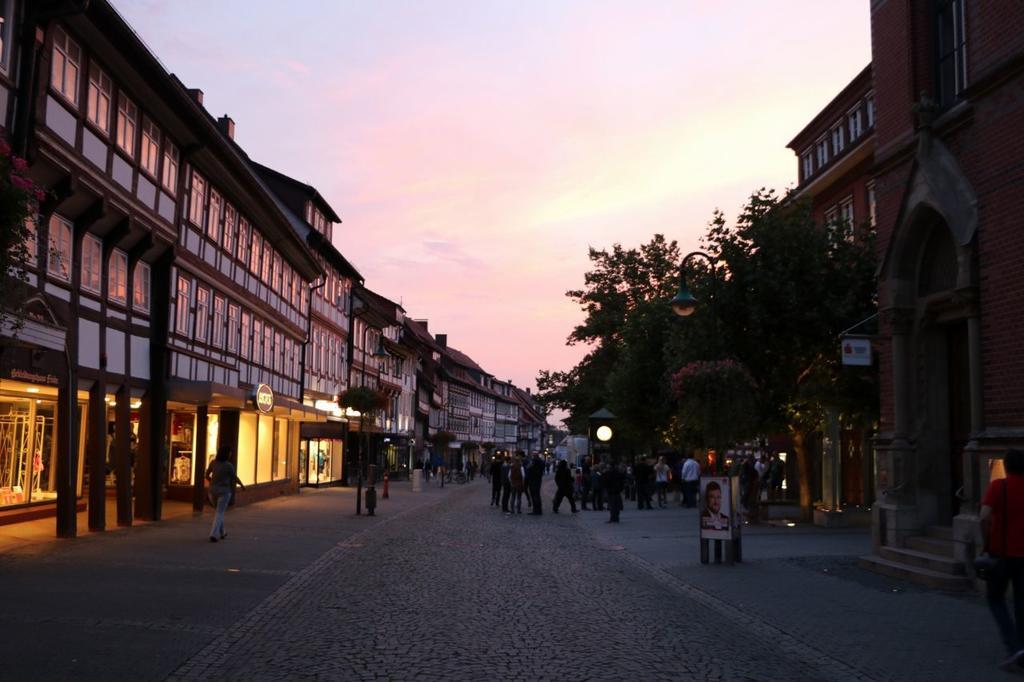 Hotel Deutsches Haus นอร์ทไฮม์ ภายนอก รูปภาพ